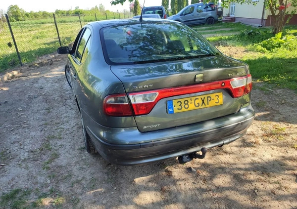 Volvo S60 cena 3000 przebieg: 280000, rok produkcji 2004 z Poniatowa małe 277